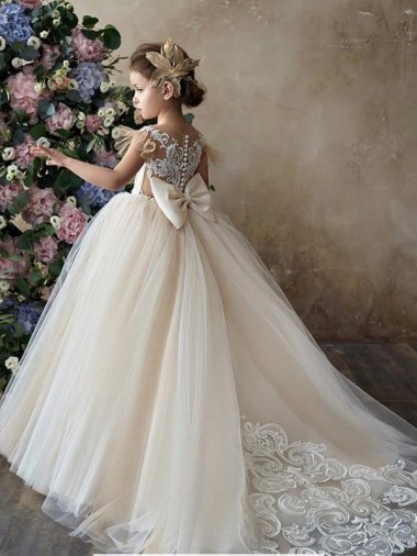 Champagne Abito da ballo Innamorato Tulle Pizzo Lunga Abiti da ragazza di fiori Online